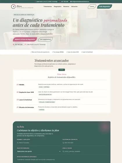 Maqueta de propuesta para un centro de estética y bienestar: portada en tonos crema con foto de cabina, titular en serif y botón de pedir cita.