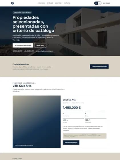 Tercera dirección para la inmobiliaria: portada con villa blanca sobre cielo azul y titular sobre propiedades presentadas con criterio de catálogo.